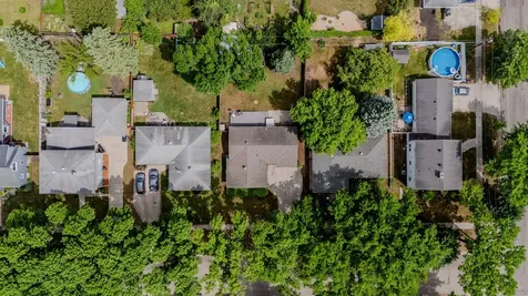 1328 18th Avenue S Moorhead MN 56560