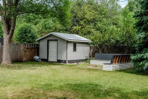 1328 18th Avenue S Moorhead MN 56560