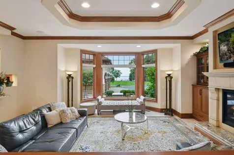1910 Shoreline Drive Wayzata MN 55391