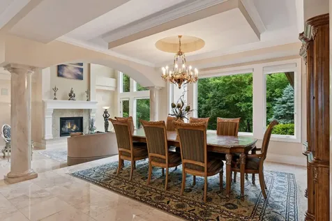 1910 Shoreline Drive Wayzata MN 55391
