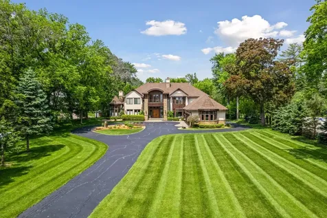 1910 Shoreline Drive Wayzata MN 55391