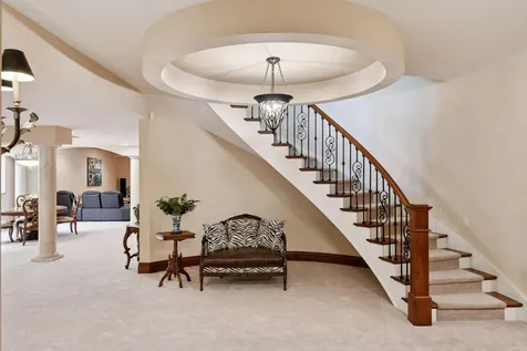 1910 Shoreline Drive Wayzata MN 55391
