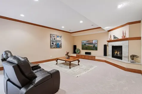 1910 Shoreline Drive Wayzata MN 55391