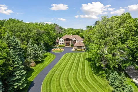 1910 Shoreline Drive Wayzata MN 55391