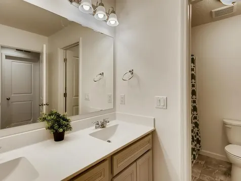 718 Maggie Way Chanhassen MN 55317