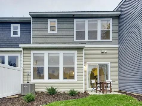 718 Maggie Way Chanhassen MN 55317