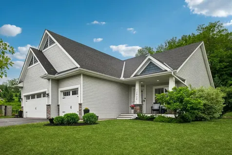 12920 Huntington Court Savage MN 55378