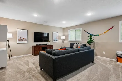 12920 Huntington Court Savage MN 55378
