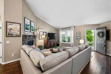 12920 Huntington Court Savage MN 55378