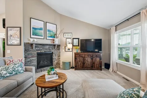 12920 Huntington Court Savage MN 55378