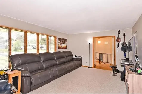 612 7th Avenue SW Faribault MN 55021