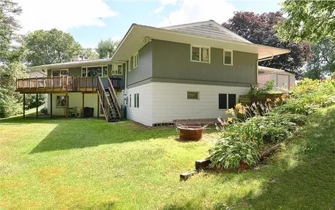 612 7th Avenue SW Faribault MN 55021