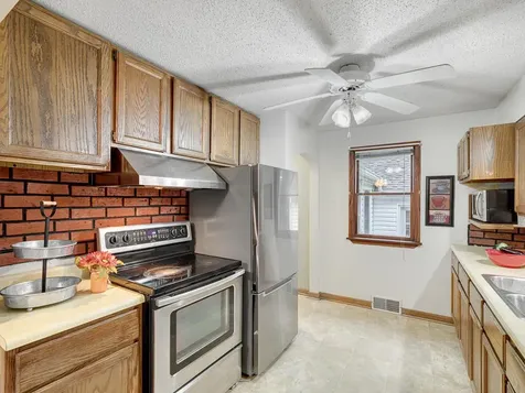7538 Spring Lake Road Mounds View MN 55112