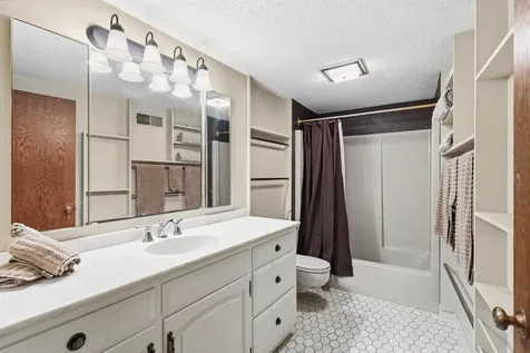 260 Hi Mae Circle Lester Prairie MN 55354