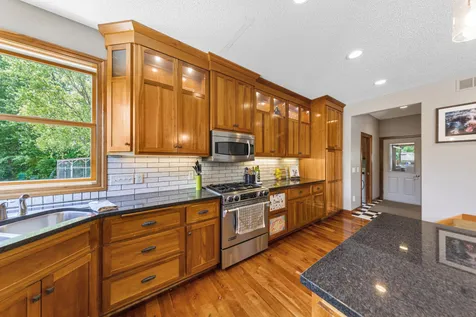 11205 Circle Lake Lane Faribault MN 55021