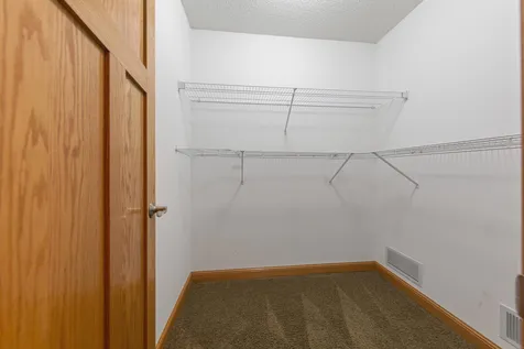 11205 Circle Lake Lane Faribault MN 55021