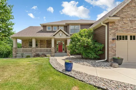 11205 Circle Lake Lane Faribault MN 55021
