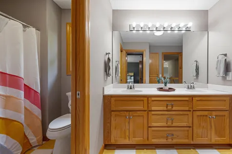 11205 Circle Lake Lane Faribault MN 55021