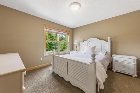 11205 Circle Lake Lane Faribault MN 55021