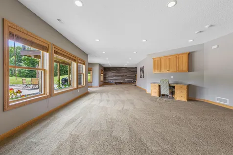 11205 Circle Lake Lane Faribault MN 55021