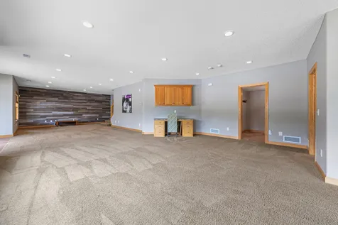 11205 Circle Lake Lane Faribault MN 55021