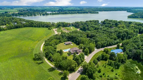 11205 Circle Lake Lane Faribault MN 55021