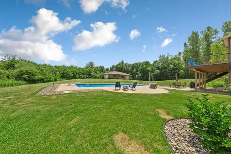 11205 Circle Lake Lane Faribault MN 55021