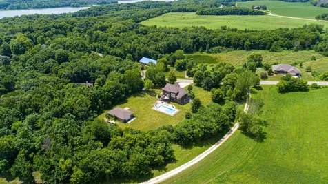 11205 Circle Lake Lane Faribault MN 55021
