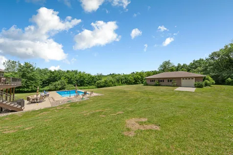 11205 Circle Lake Lane Faribault MN 55021