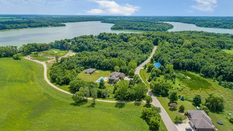 11205 Circle Lake Lane Faribault MN 55021