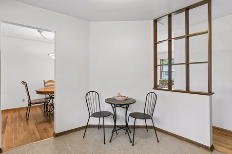 2002 Worcester Avenue Saint Paul MN 55116