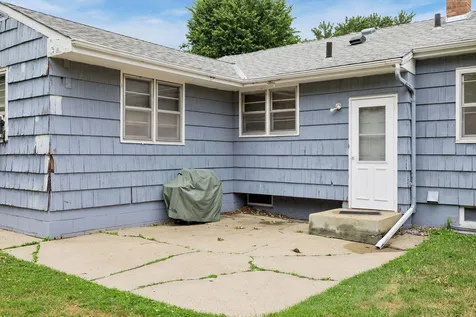 2002 Worcester Avenue Saint Paul MN 55116