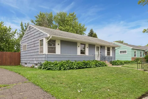 2002 Worcester Avenue Saint Paul MN 55116