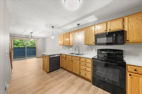4856 Helena Lane N Oakdale MN 55128