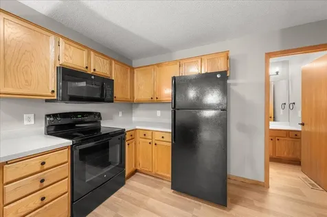 4856 Helena Lane N Oakdale MN 55128