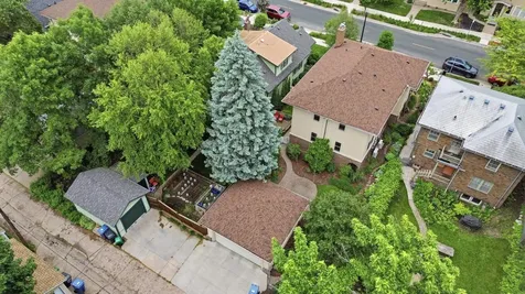 4136 Grand Avenue S Minneapolis MN 55409