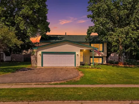 10982 Robinson Drive NW Coon Rapids MN 55433