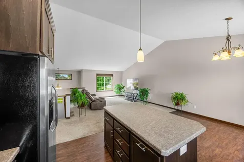10 8th Avenue SE Isanti MN 55040