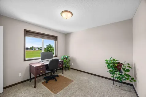 10 8th Avenue SE Isanti MN 55040