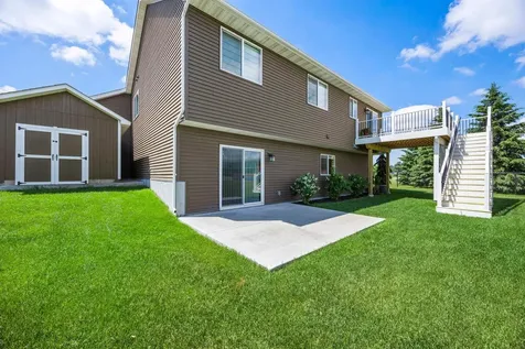 10 8th Avenue SE Isanti MN 55040