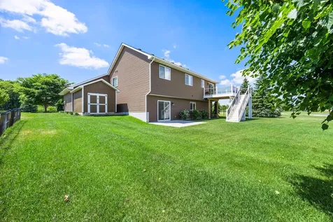 10 8th Avenue SE Isanti MN 55040