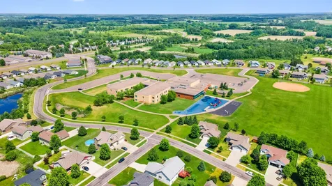 10 8th Avenue SE Isanti MN 55040