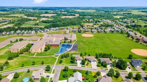 10 8th Avenue SE Isanti MN 55040