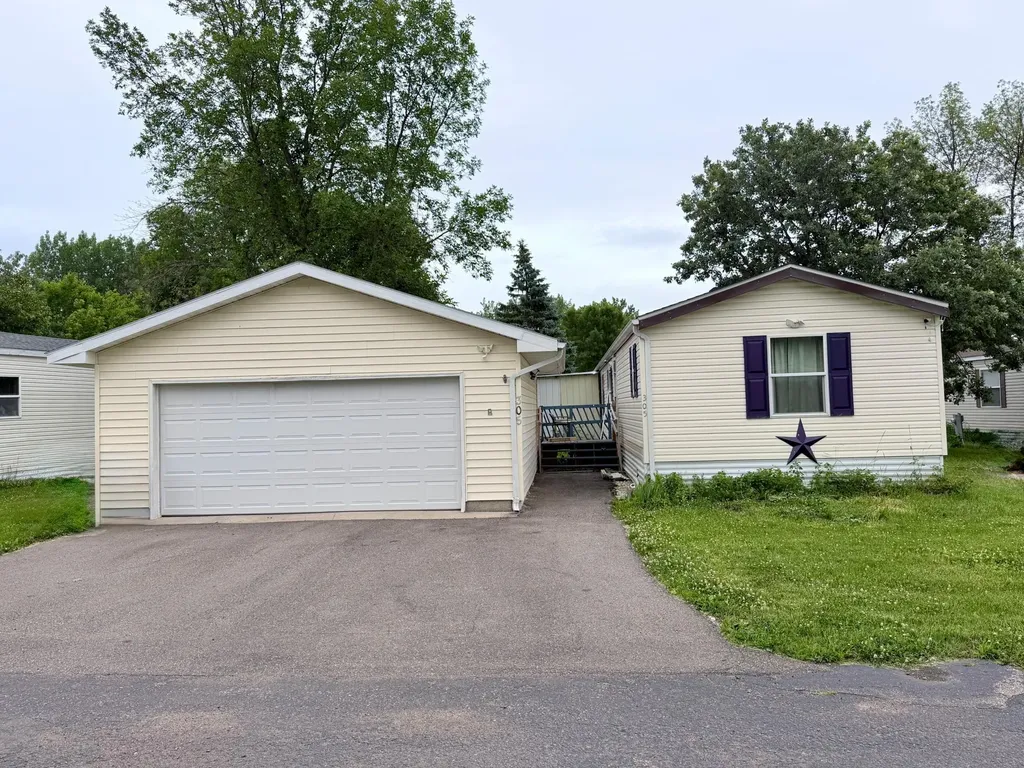 305 Mozart Avenue E Mankato MN 56001