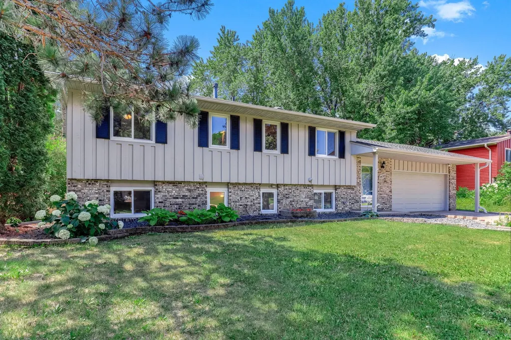 2633 Skyview Court Stillwater MN 55082