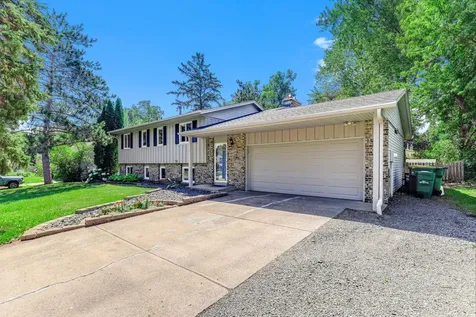 2633 Skyview Court Stillwater MN 55082