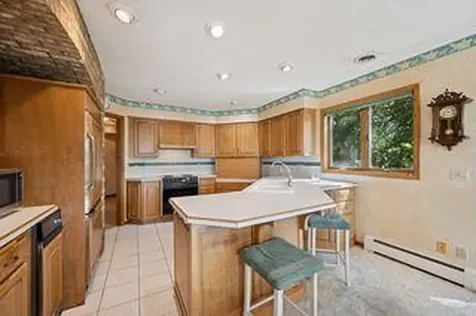 5202 Pierce Street NE Fridley MN 55421