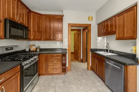 1194 Farrington Street Saint Paul MN 55117