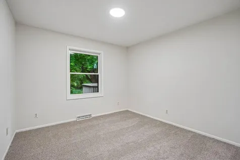 7483 Hydram Avenue S Cottage Grove MN 55016