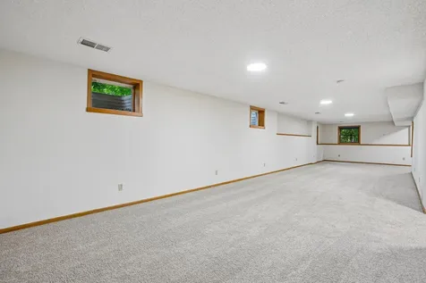 7483 Hydram Avenue S Cottage Grove MN 55016